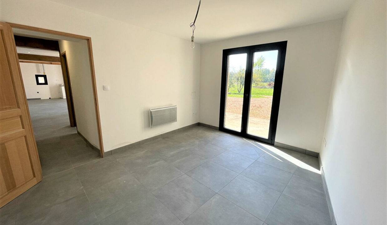 50854905i.jpg