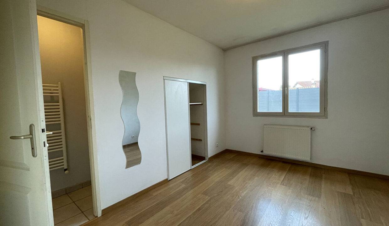 58110497f.jpg