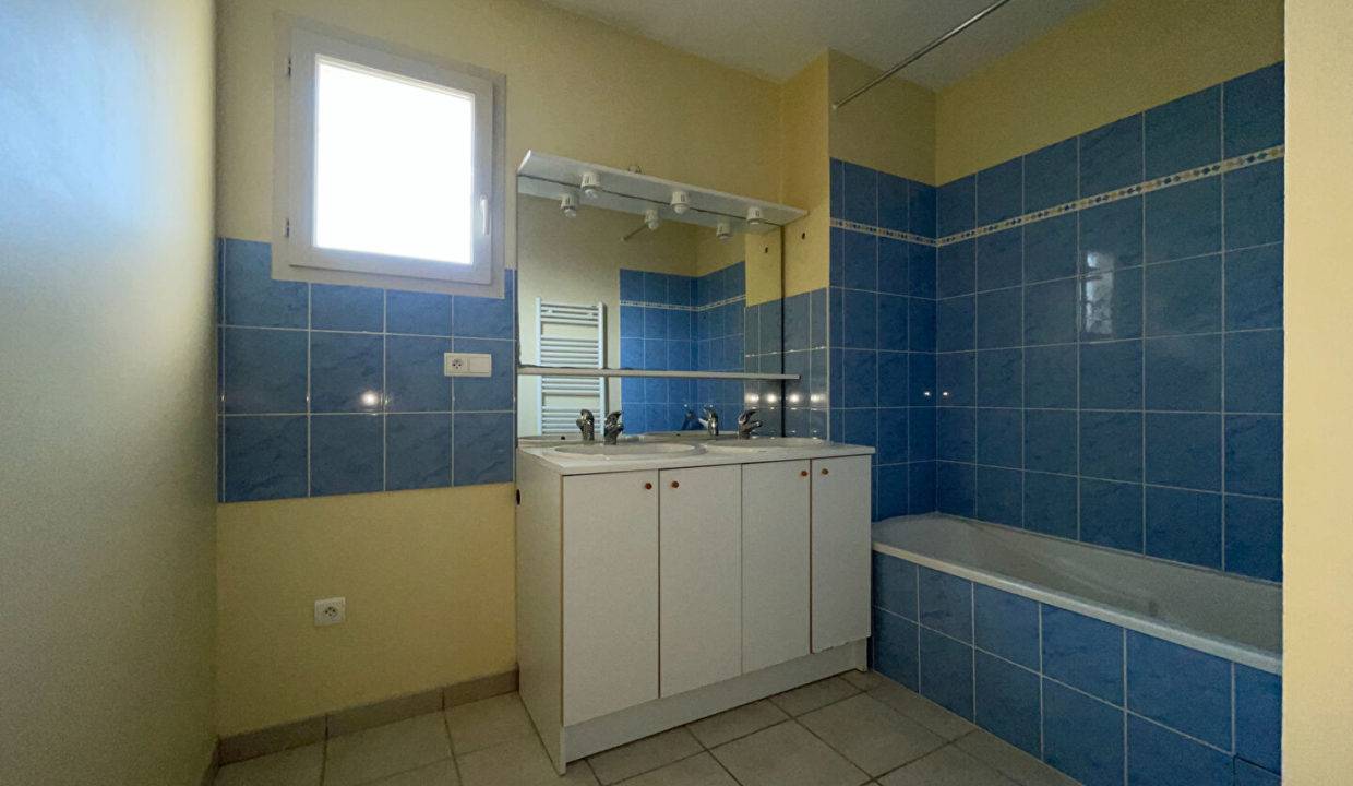 58110497o.jpg