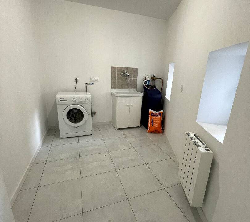 56993947e.jpg