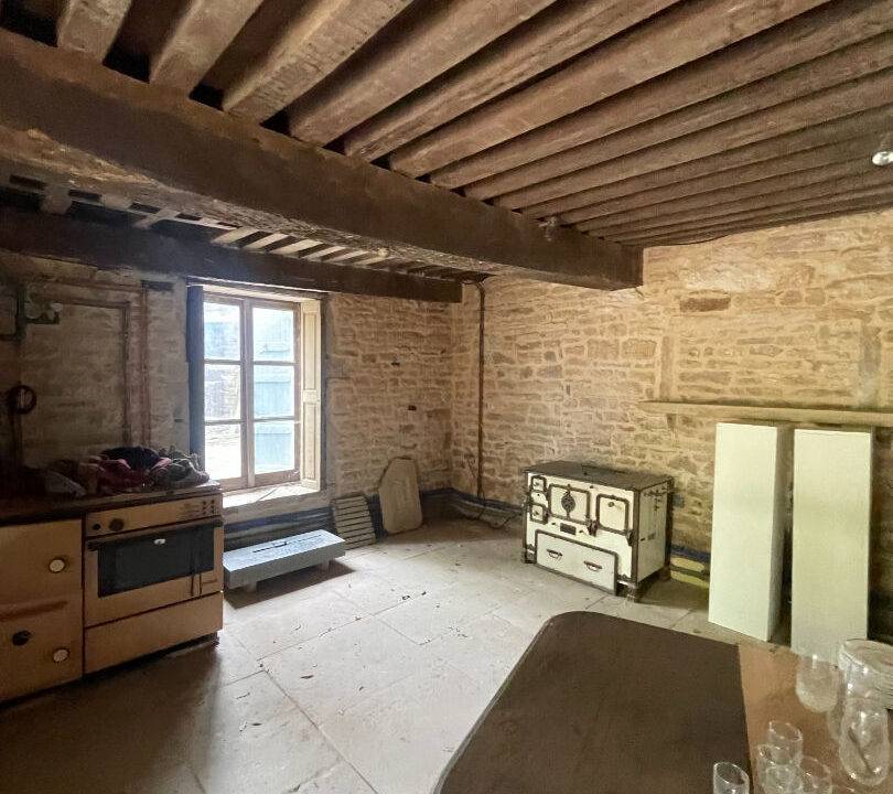 58303278l.jpg